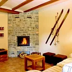 Casas Ordesa Y Casa Altemir *
