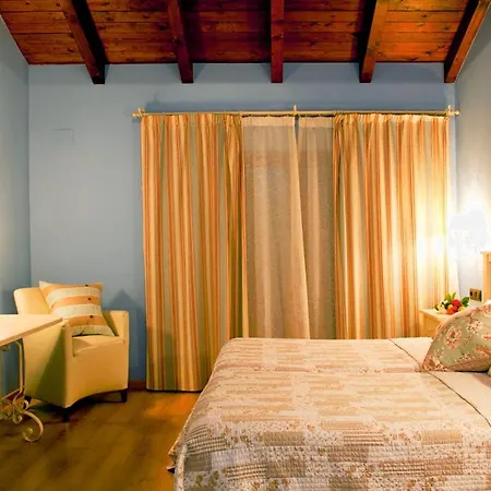 منزل ريفي Casas Ordesa *