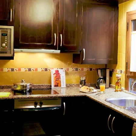Casas Ordesa Y Casa Altemir منزل ريفي Belsierre