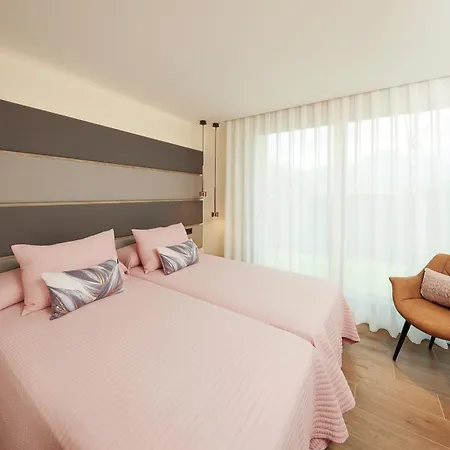 Casas Ordesa منزل ريفي *